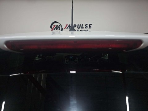 Ford Focus 1.6 Focus Zetec 105 5dr 89