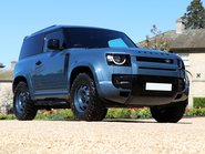 Land Rover Defender 90