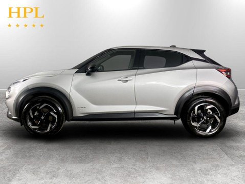 Nissan Juke 1.6 N-Connecta SUV 5dr Petrol Hybrid Auto Euro 6 (143 ps) Air Con - Alloys 4