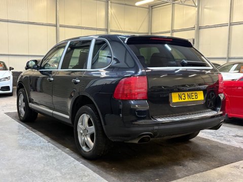 Porsche Cayenne 3.2 V6 Tiptronic S AWD 5dr 4