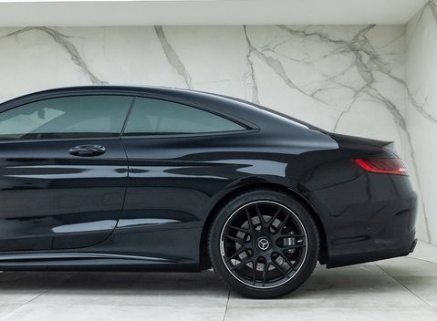 Mercedes-Benz S Class S63 Coupe 21