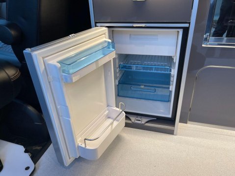 Volkswagen Transporter 2.0 TDI T28 BlueMotion Tech Highline FWD SWB Euro 6 (s/s) 5dr 14