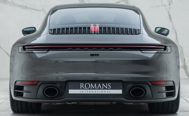 Porsche 911 Carrera S (992) 5