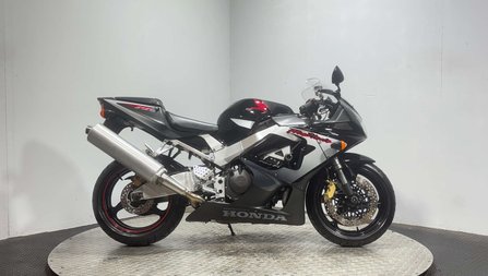 Honda CBR CBR929 2000 ONLY 19K NEW MOT CLASSIC SPORTS BIKE