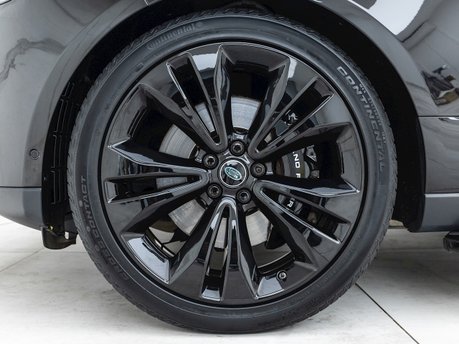 Land Rover Range Rover P565 SVAutobiography Dynamic Black 