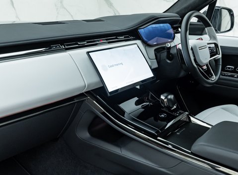 Land Rover Range Rover Sport P635 SV EDITION ONE 22