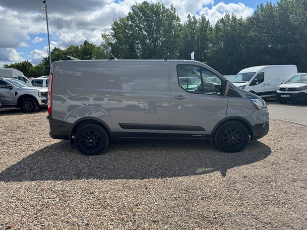 Ford Transit Custom SWB L1H1 [SOLD CM] Low Roof Trail 300 Air Con Alloys Cam Sensors EURO 6 NO 5