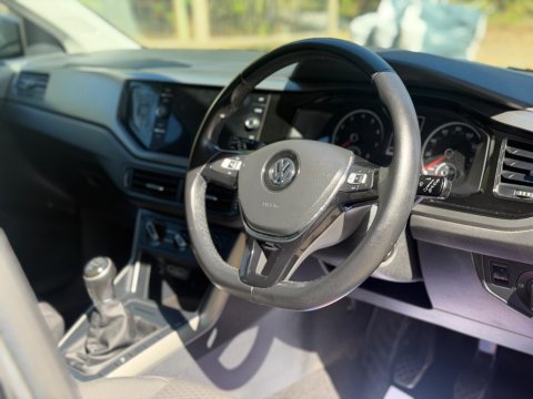 Volkswagen Polo 1.0 TSI SE Euro 6 (s/s) 5dr 27