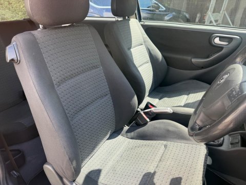 Vauxhall Corsa 1.2i 16v SXi 3dr 10