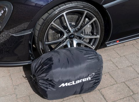 McLaren 570S Spider 32