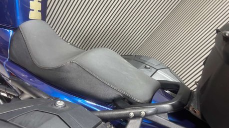 Triumph Sprint 2010 50K NEW MOT FULL LUGGAGE TOURER 1050CC COMMUTER 11