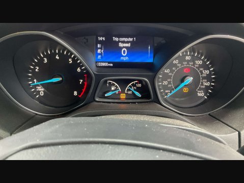 Ford Focus 1.0 Focus Zetec 5dr *NATIONAL DELIVERY* 11