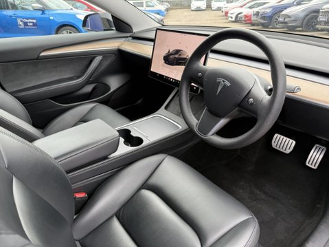 Tesla Model 3 (Dual Motor) Performance Saloon 4dr Electric Auto 4WDE (Performance Upgrade 2