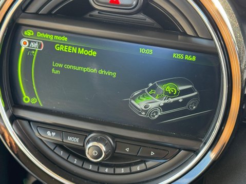 Mini Hatch 2.0 Cooper S Euro 6 (s/s) 3dr 22