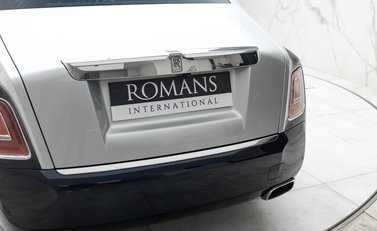 Rolls-Royce Phantom VIII EWB 56