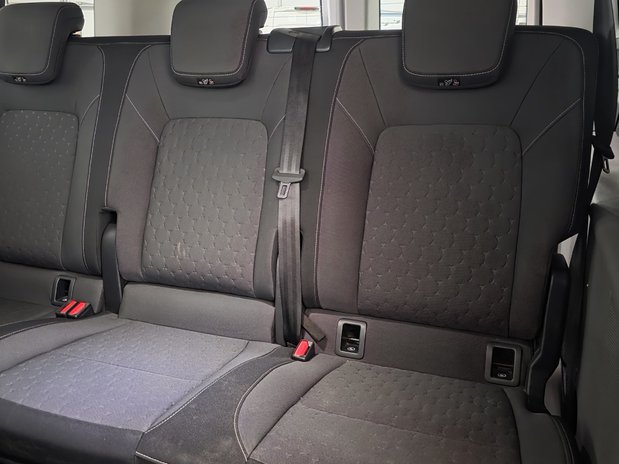 Ford Transit Custom Transit Custom 320 H1 Kombi Limited 9 Seater 2.0 EcoBlue 136ps 12