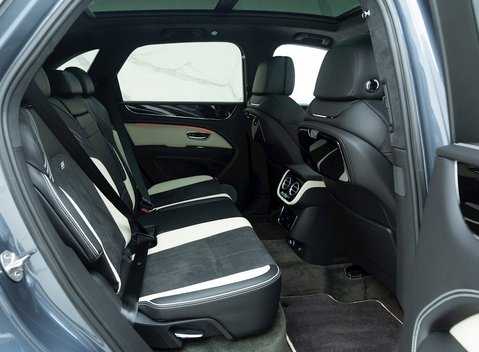 Bentley Bentayga V8 S 15