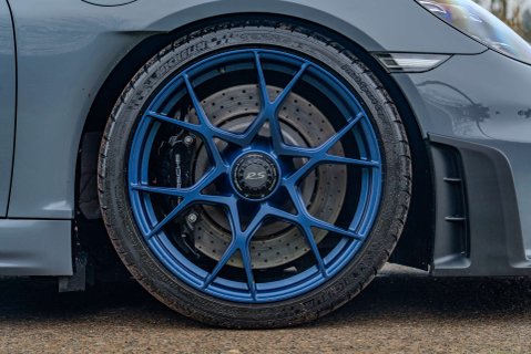 Porsche 718 GT4 RS 6