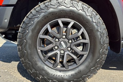 Ford Ranger 3.0 T Raptor Ecoboost - Electric Roller Shutter 38