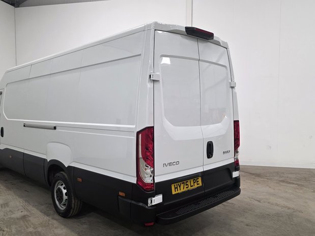 Iveco Daily Daily 35C14 Diesel 2.3 High Roof Business Van 4100L WB Hi-Matic 6