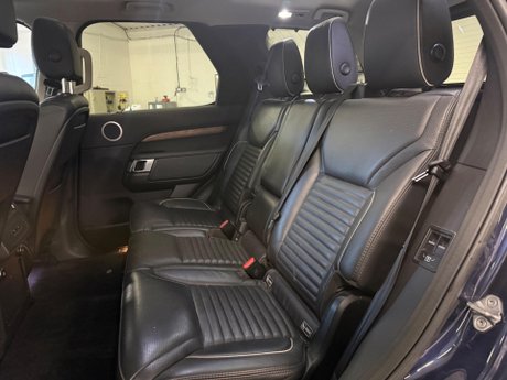 Land Rover Discovery 3.0 TD V6 HSE Auto 4WD Euro 6 (s/s) 5dr 12