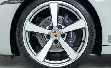 Porsche 911 Carrera T (992) 26