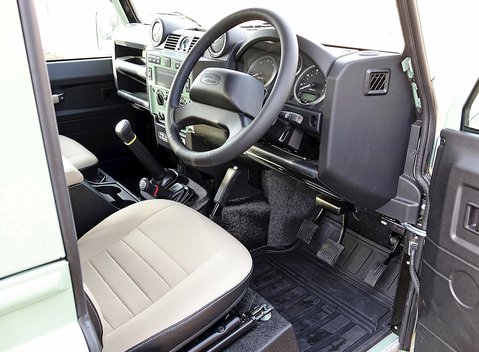 Land Rover 90 Heritage 8