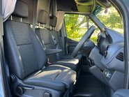 Mercedes-Benz Sprinter 319 Cdi Premium - with In-Built Bed + Diesel Heater 4