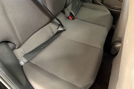 Volkswagen Up 1.0 High up! Hatchback 5dr Petrol ASG Euro 5 (75 ps) 29