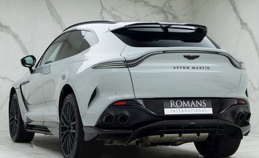 Aston Martin DBX 707 3