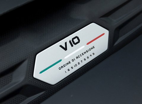 Lamborghini Huracan LP640-4 EVO 21