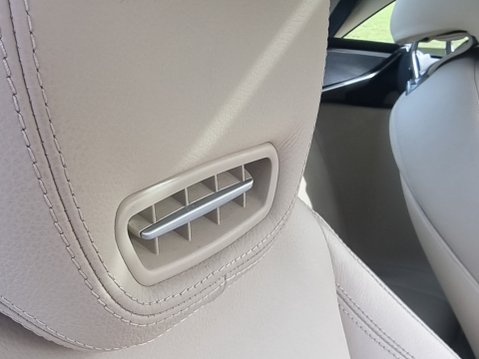 Mercedes-Benz SL Series SL500 23