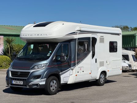 Auto-Trail Tracker fb 