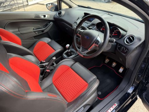 Ford Fiesta 1.6T EcoBoost ST-3 Hatchback 3dr Petrol Manual Euro 6 (182 ps) 8