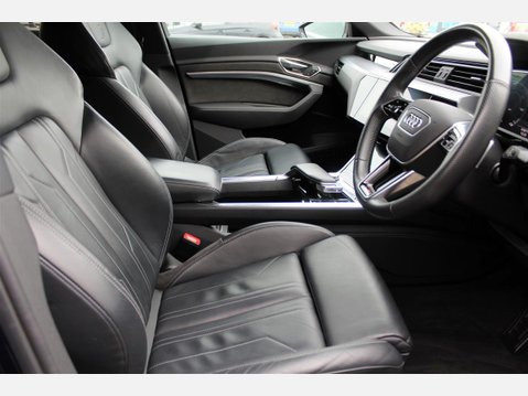 Audi E-Tron SPORTBACK QUATTRO S LINE 11