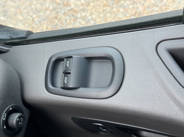 Ford Transit LWB L3H2 Med Roof Limited 350 Air Con Alloys Camera Nav Sensors EURO 6 24