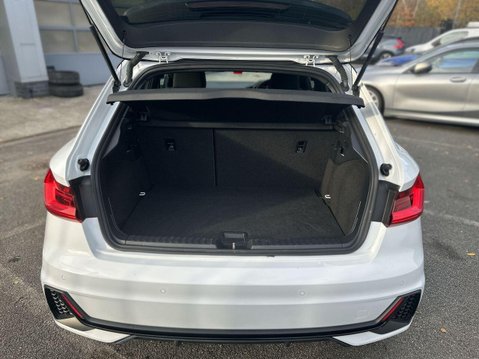 Audi A1 1.5 TFSI 35 Vorsprung Sportback 5dr Petrol S Tronic Euro 6 (s/s) (150 ps) 2 12