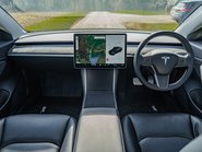 Tesla Model 3 PERFORMANCE AWD 12