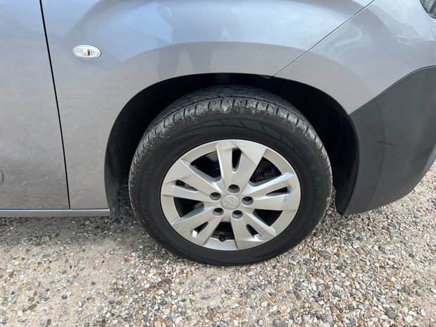 Peugeot Partner LWB L2H1 (SOLD) Low Roof Asphalt Air Con Alloys Cam Sensors EURO 6 NO VAT 18