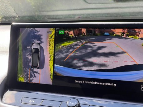 Nissan Qashqai DIG-T N-CONNECTA MHEV 9