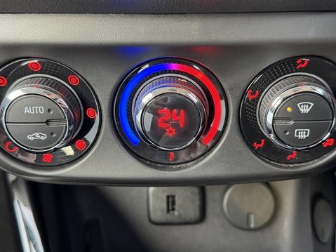 Vauxhall Corsa 1.4 Diamond 5dr 27