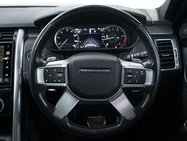 Land Rover Discovery 3.0 Discovery R-Dynamic SE D MHEV Auto 4WD 5dr 23