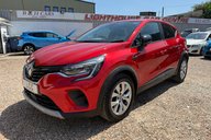Renault Captur ICONIC TCE.. 3 MAIN DEALER SERVICES.. 1 PREVIOUS KEEPER.. STUNNING EXAMPLE 17