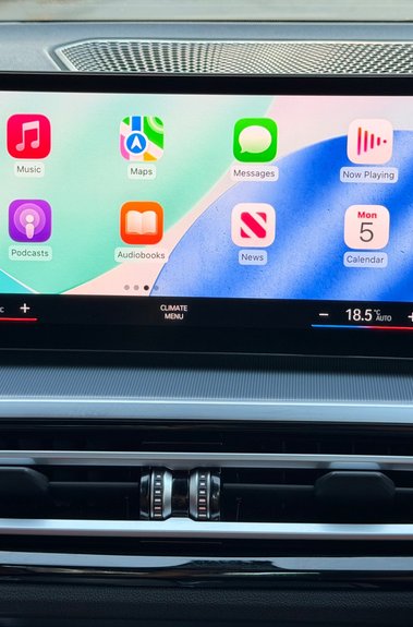 BMW 3 Series 330E M SPORT PHEV -TACORA RED LEATHER -COMF/VIS PACKS -HARMAN KARDON -VATQ 