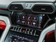Lamborghini Urus 4.0 V8 BiTurbo SUV 5dr Petrol Auto 4WD Euro 6 (650 ps) 72
