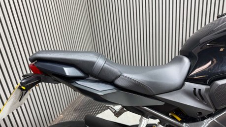 Honda CB650R 2020 NEO SPORT CAFE 9K MODERN CLASSIC 650CC 33