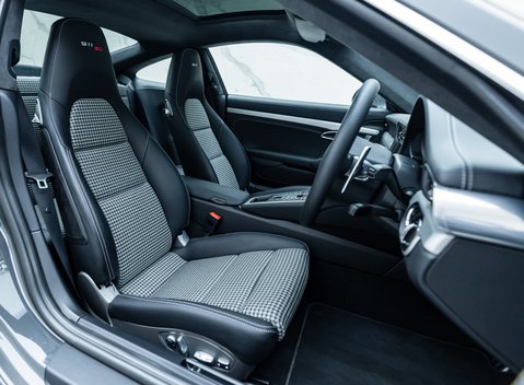 Porsche 911 50th Anniversary Edition 14