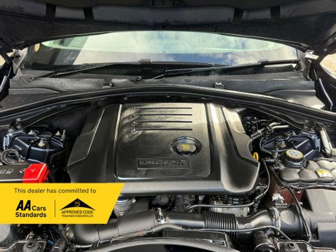 Jaguar F-Pace 2.0 F-PACE Portfolio AWD D Auto 4WD 5dr 61