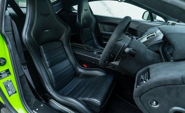 Aston Martin Vantage GT12 12