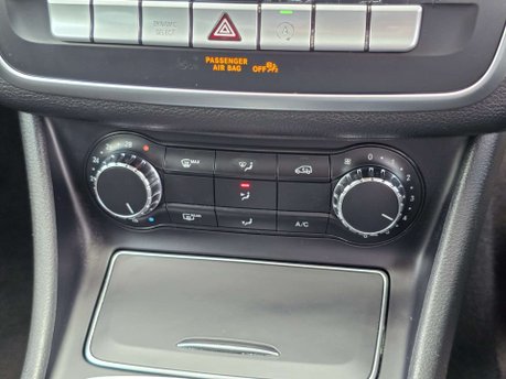 Mercedes-Benz GLA 1.6 GLA180 GPF Urban Edition SUV 5dr Petrol 7G-DCT Euro 6 (s/s) (122 ps) 21